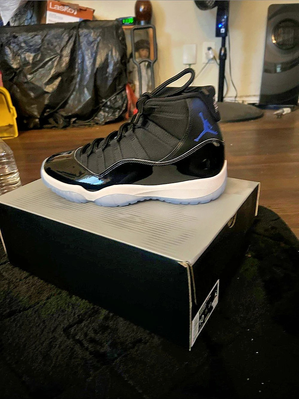 Jordan Air Jordan 11 Retro "Space Jam" Black & White